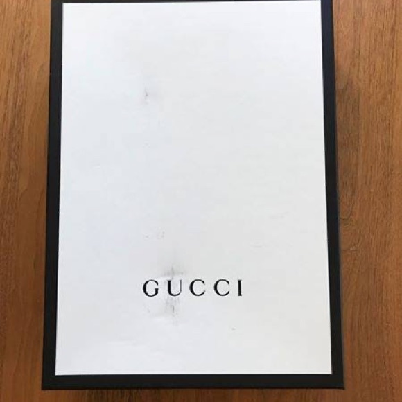 Limited Edition GUCCI Rainbow GG Supreme Clutch - Picture 7 of 8